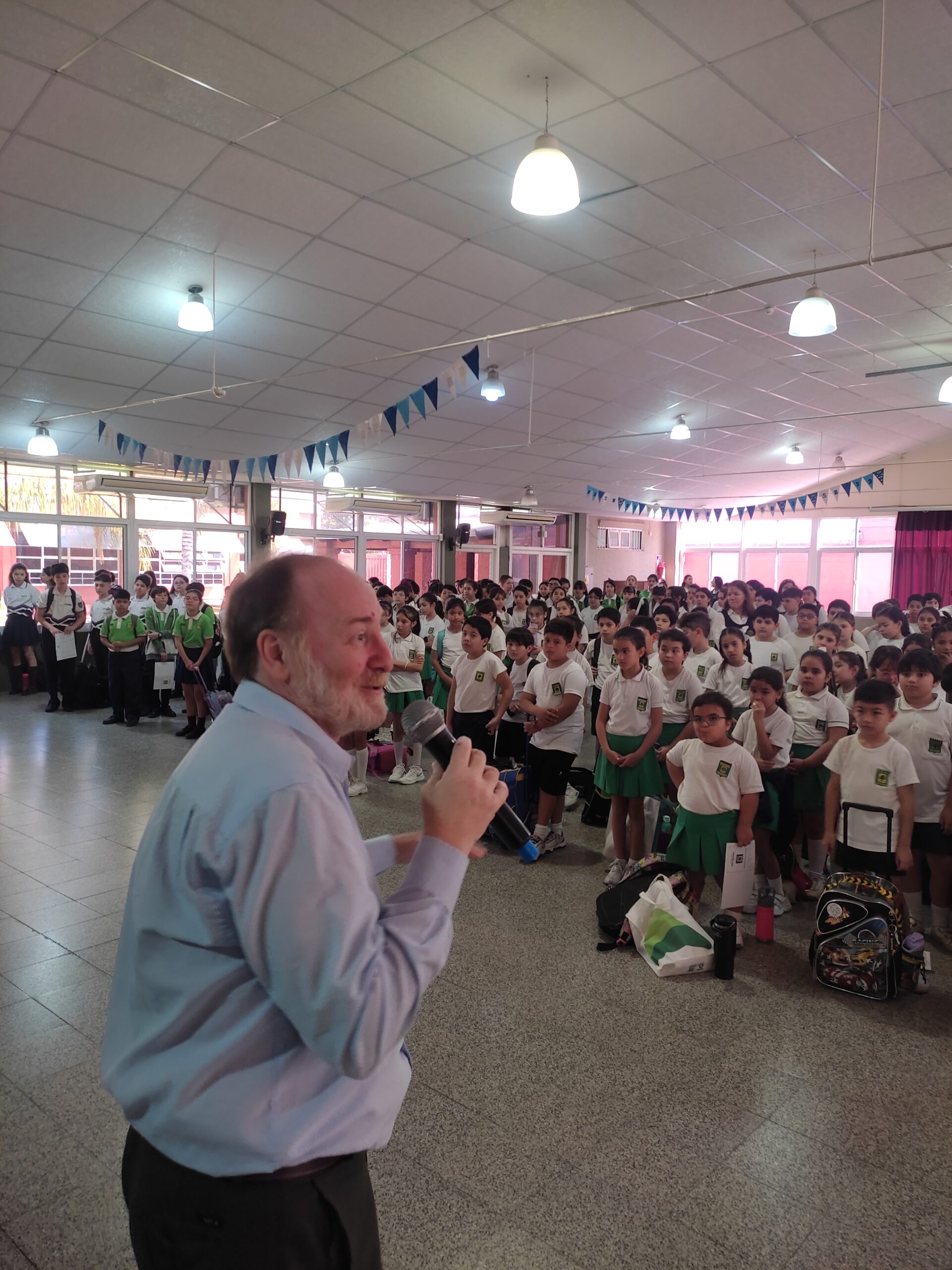 Presidente de Consudec, Adrián Álvarez en Primaria